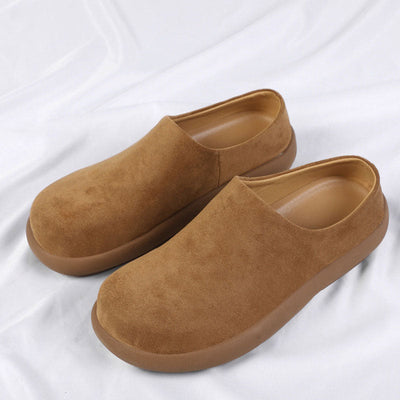 Lómel Minimalist Suede Clogs