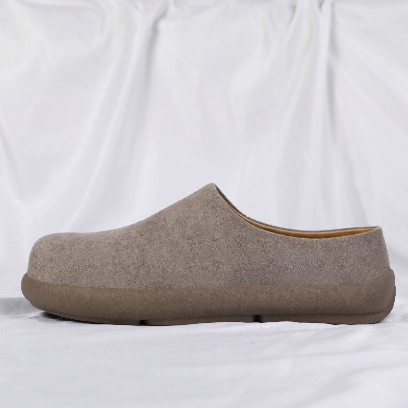 Lómel Minimalist Suede Clogs