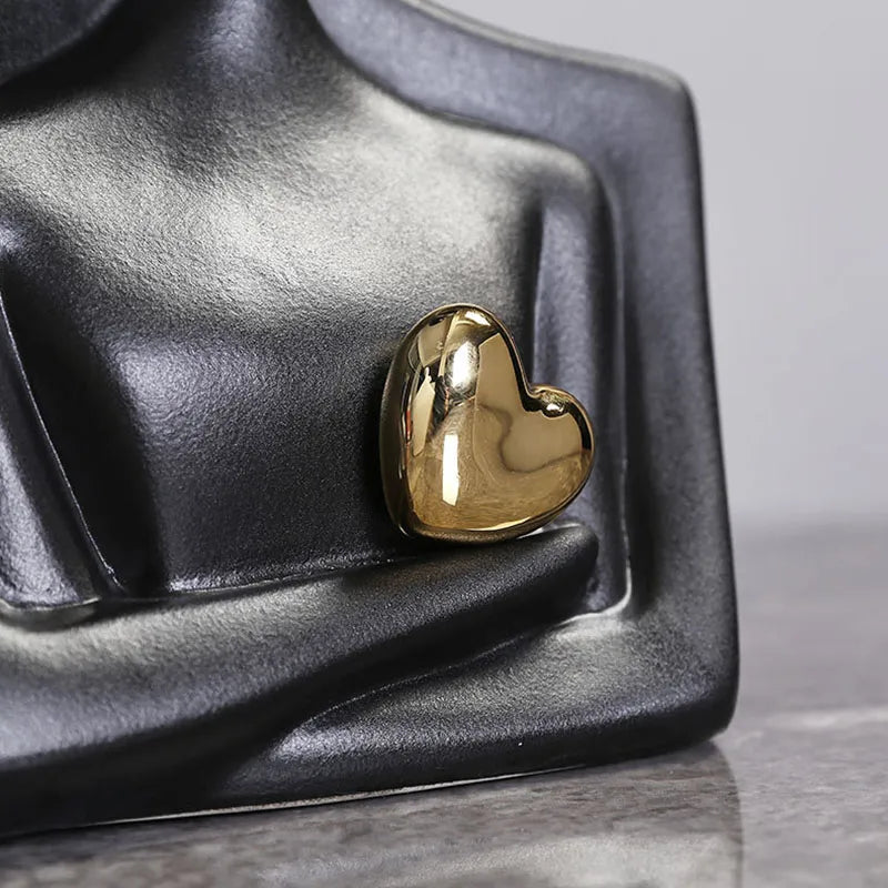 Vinthentic Abstract Lovers Sculpture