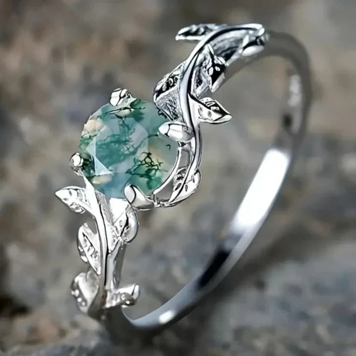 Exclusive Green Gemstones Ring