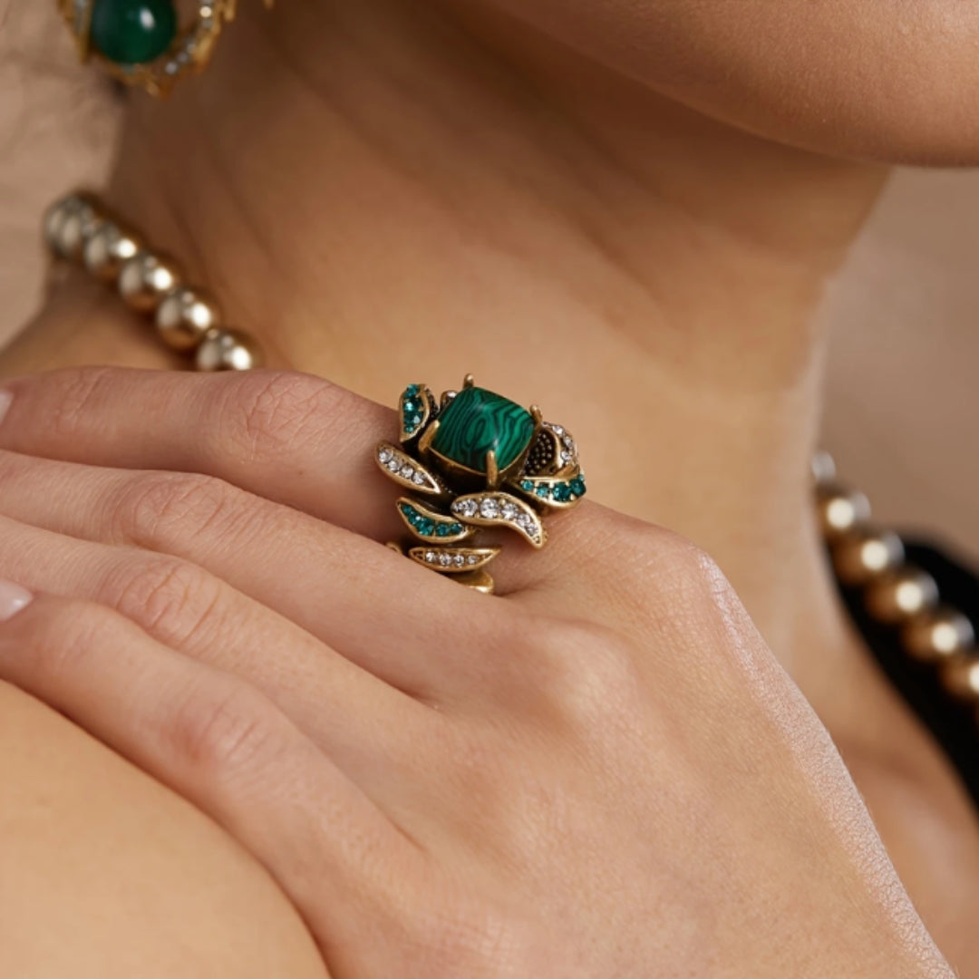 Emerald Zirconia Elegant Ring