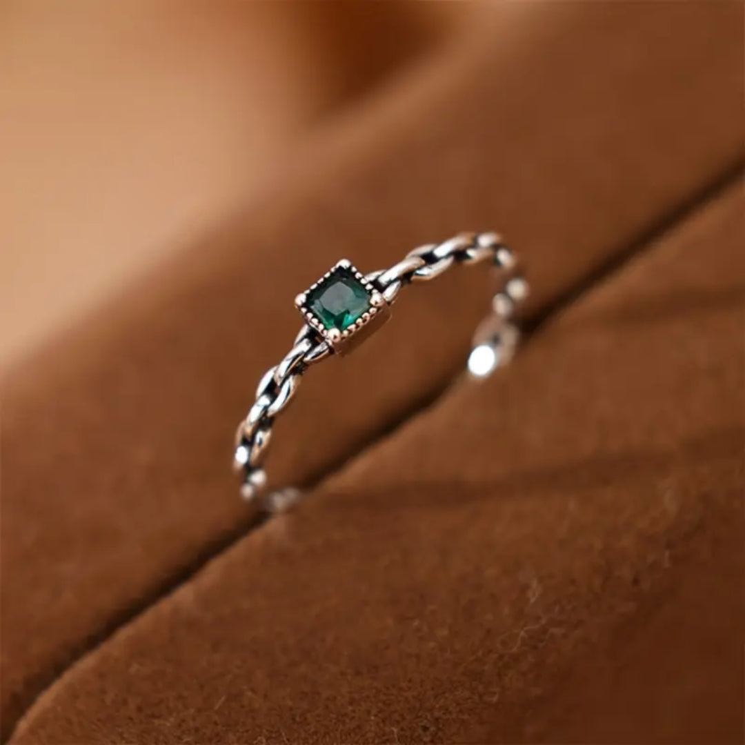 Green Cubic Glass Chain Silver Ring