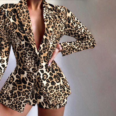 Women’s Two-Piece Set Blazer – Tailored Fit – Bold Leopard Print – Peaked Lapels – Structured Silhouette