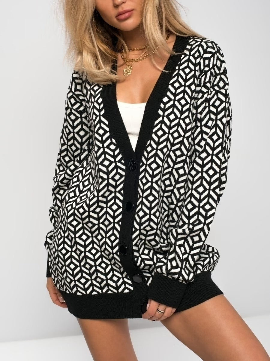 Women’s Knitted Cardigan – Oversized Fit – Wool Blend – V-Neck – Geometric Pattern