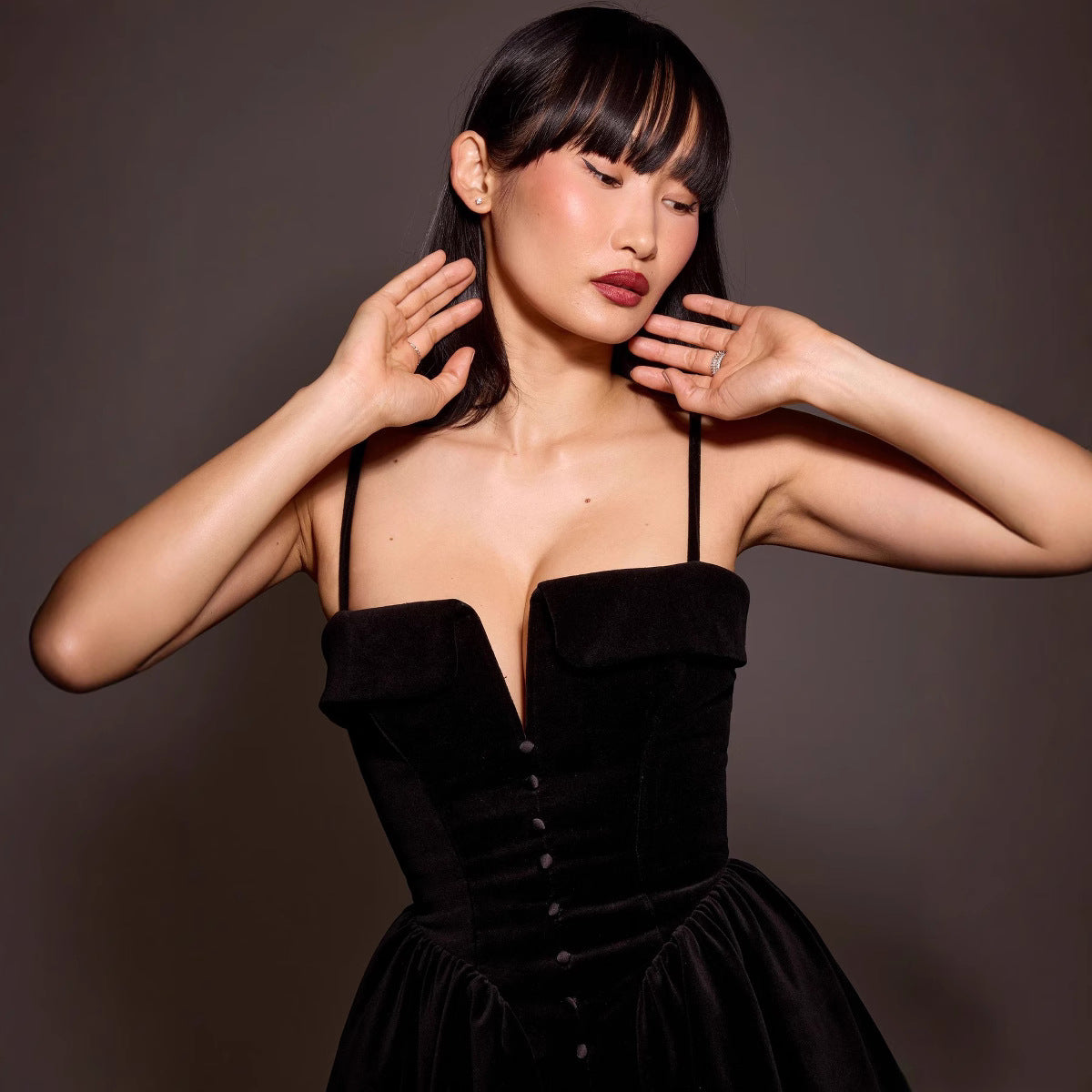 Women’s Mini Dress – Velvet A-Line – V-Neck – Thin Straps – Decorative Buttons