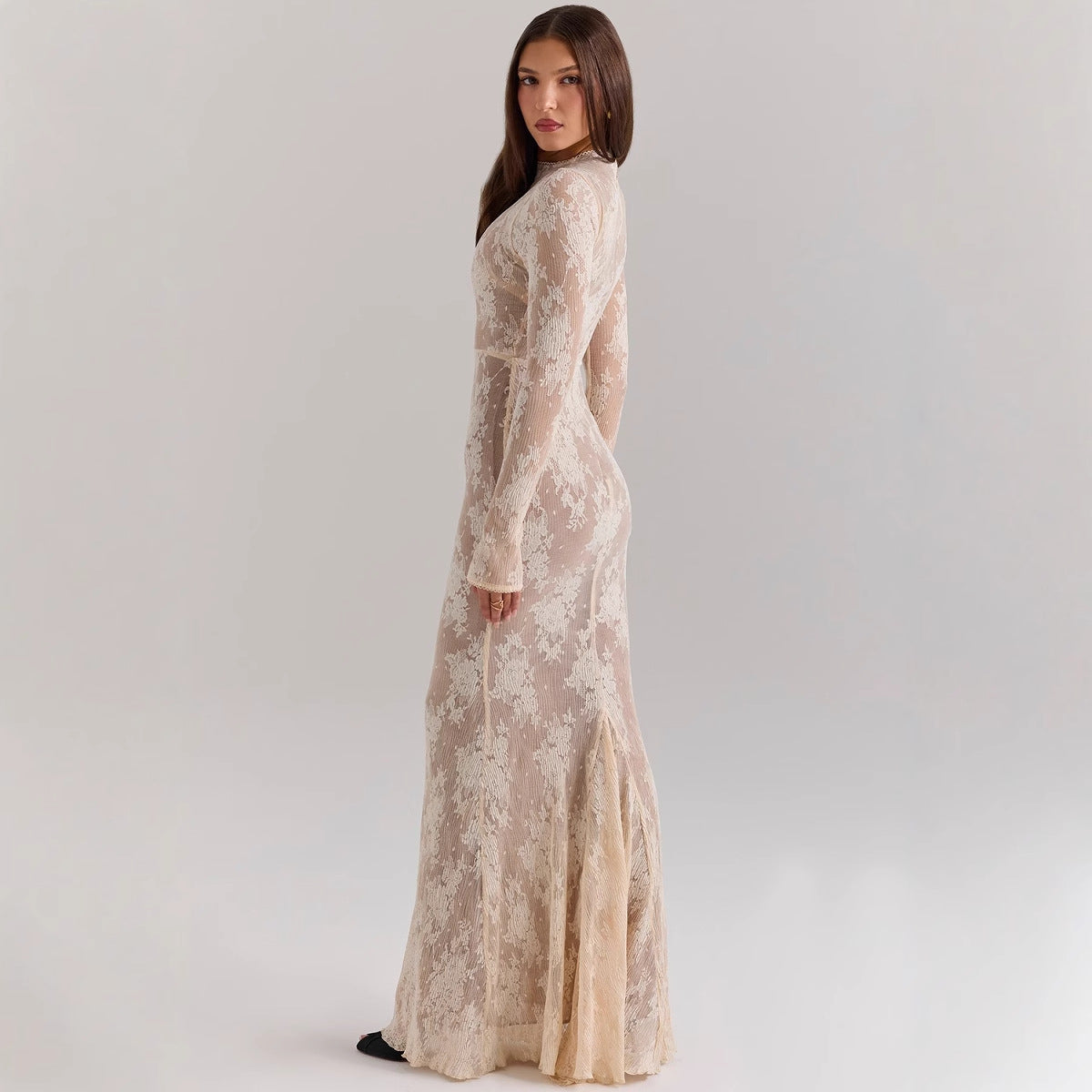 Women’s Lace Gown – Slim Fit – High Neck – Long Sleeve – Fishtail Hem Formal Dress