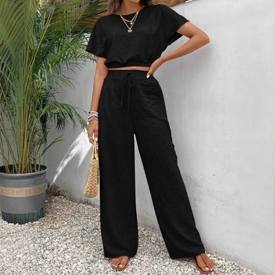 Women’s Two-Piece Set – Crop Top Batwing Sleeve – Wide-Leg Drawstring Pants