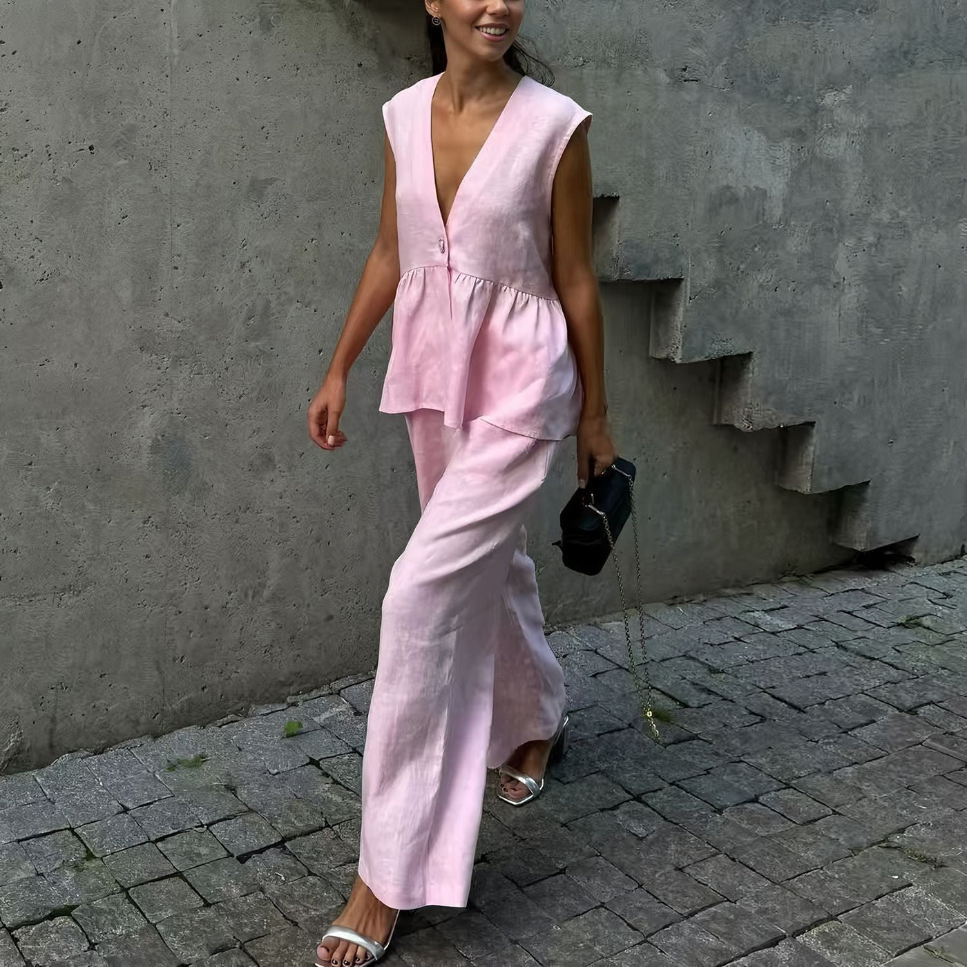 Women’s Two-Piece Set – Sleeveless V-Neck Peplum Top – Loose Fit Full-Length Pants