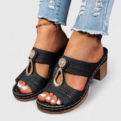 Zaryana™ | Orthopedic Sandals