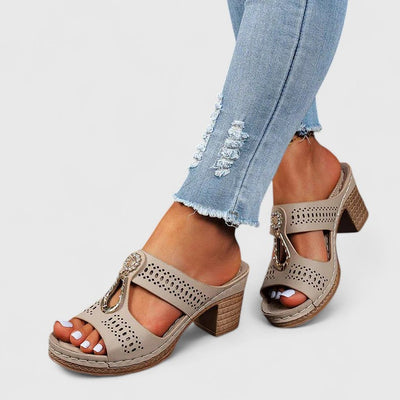 Zaryana™ | Orthopedic Sandals