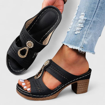 Zaryana™ | Orthopedic Sandals