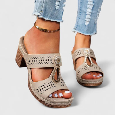 Zaryana™ | Orthopedic Sandals