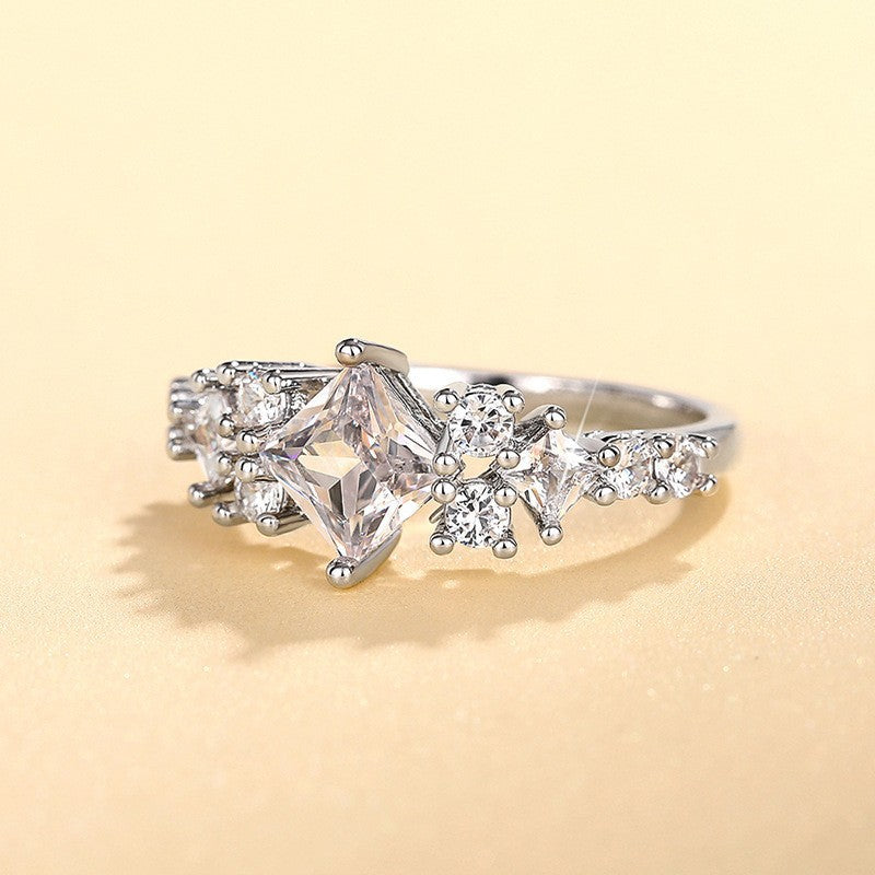 Cressida Lumere Ring | White Gold 16k