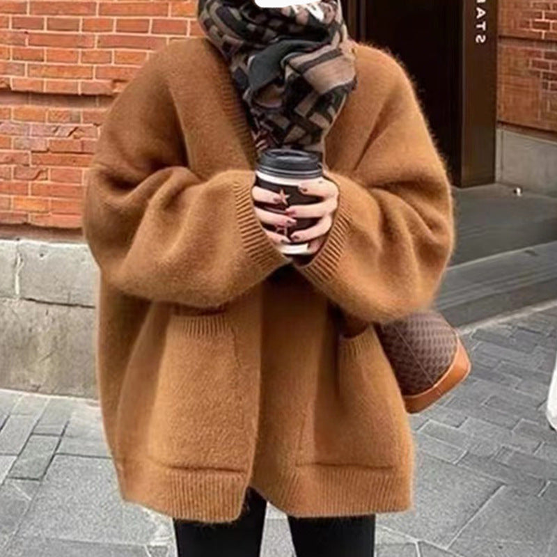 Women’s Oversized Cardigan – Soft Mohair Blend – Deep V-Neck – Mid-Thigh – Pockets