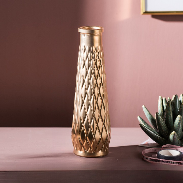 Vinthentic Gold Modern Vases