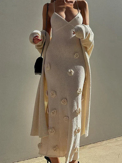 Mireille - Deep-V Neck Flower Knitted Bodycon Dress