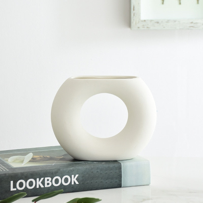 Vinthentic Artisanal Cermic Decorative Vase