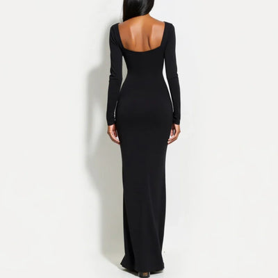 Women’s Evening Gown – Slim Fit – Satin-Like Fabric – Sweetheart Neckline – Long Sleeve