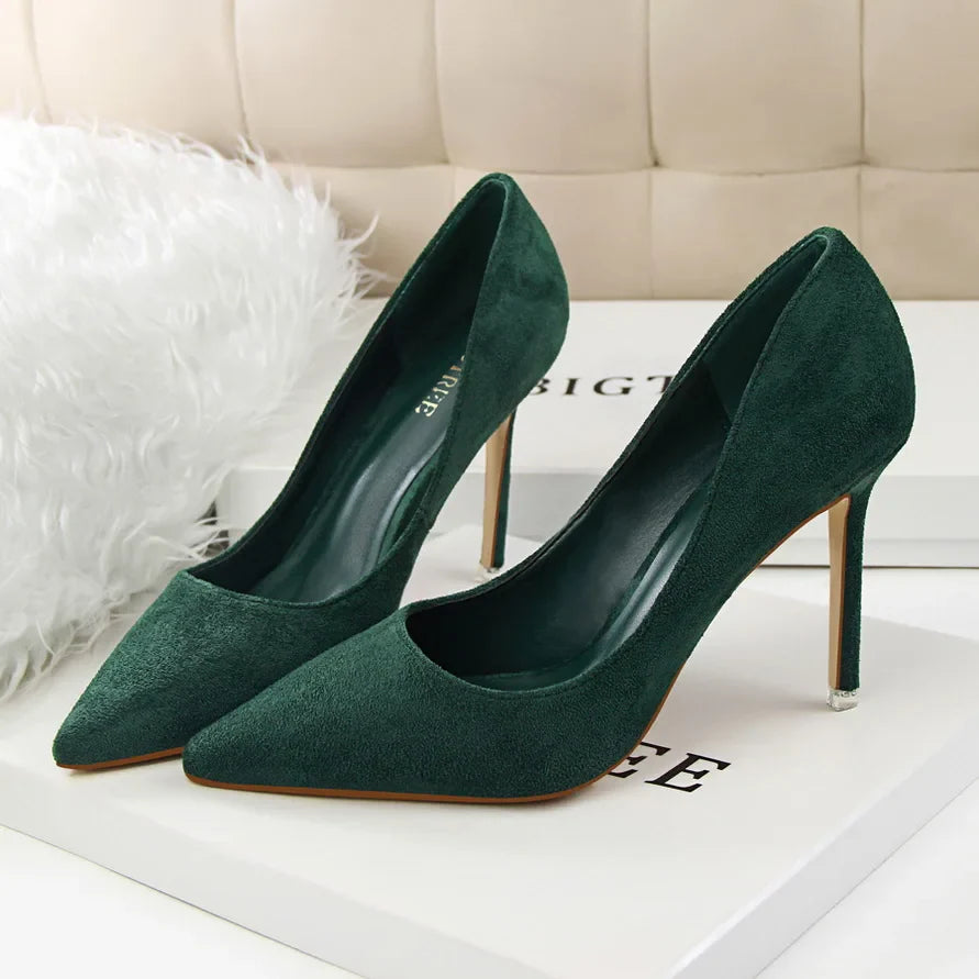 "Velvié" High Heels
