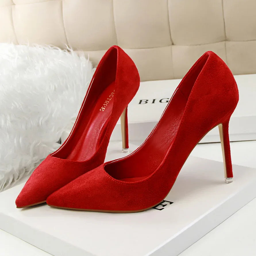 "Velvié" High Heels