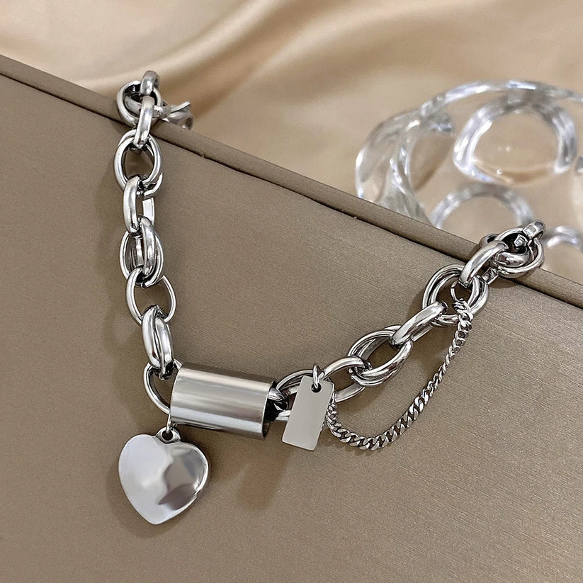 Heartened Chunky Bracelet | White Gold 18k