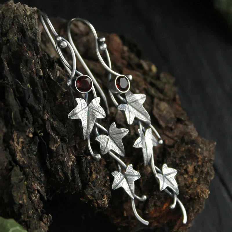 Antique Leaf Elf Earrings | White Gold 16k