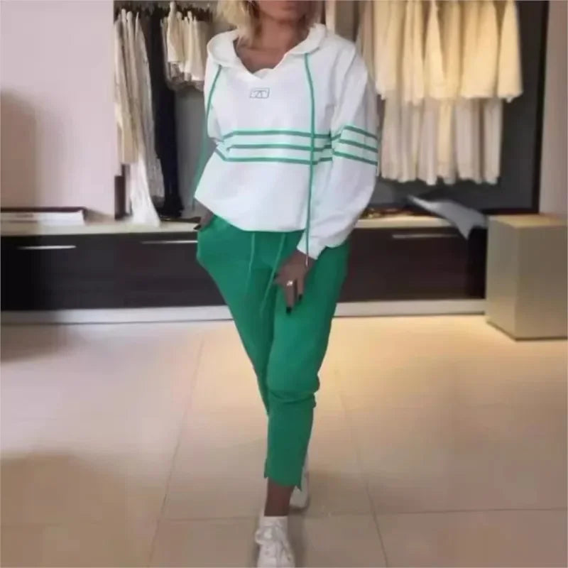 Chelsea – Stripe Print Two-Piece Sports Set