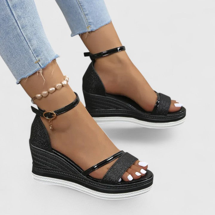 Calyra | Orthopedic Sandals