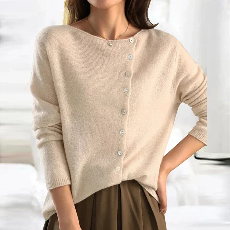 Avencea - Elegant Sweater with Trendy Button Closure