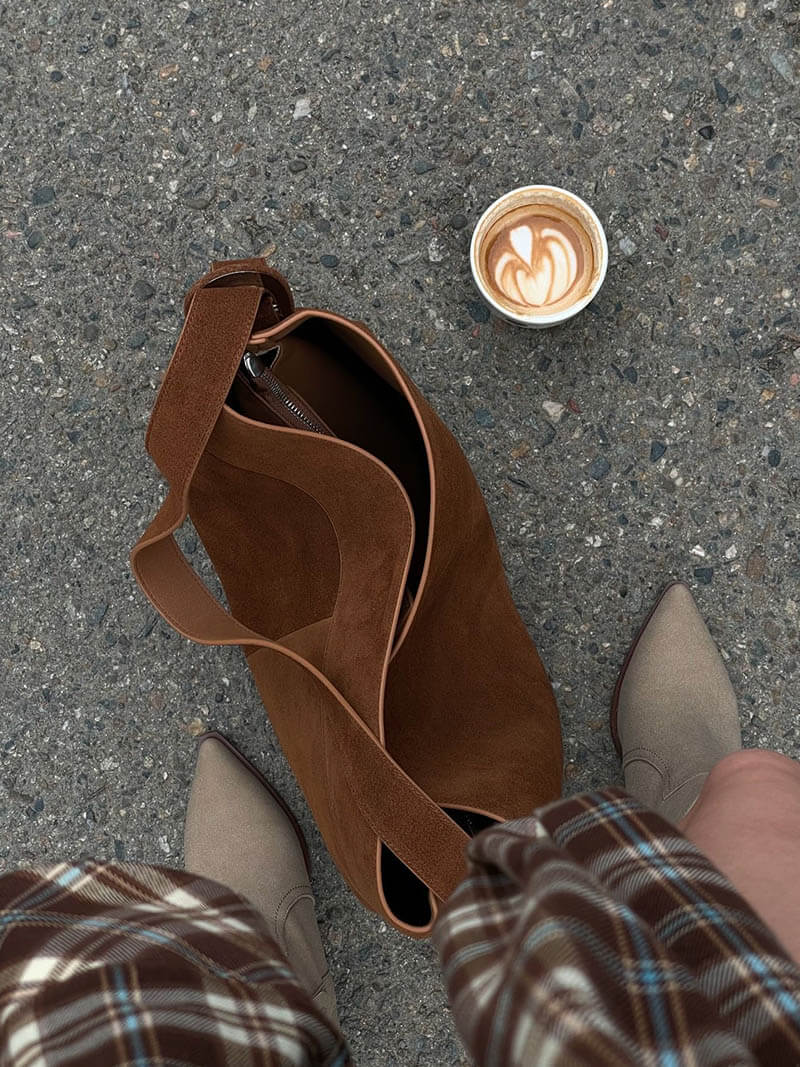 Lessly Suede Bag