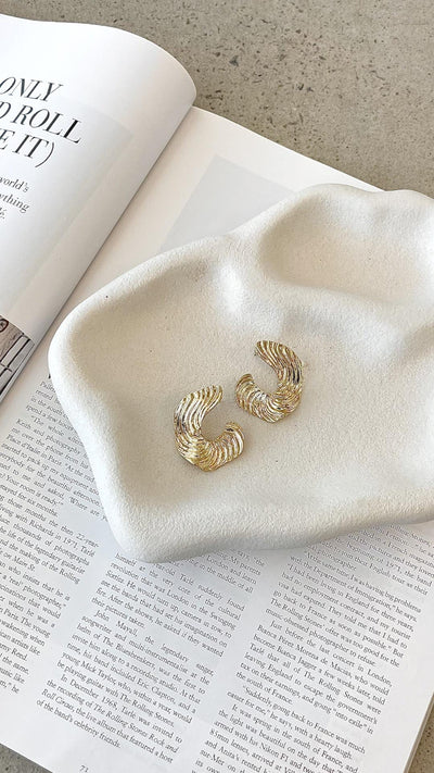 Blake | Gold Wavy Textured Earrings