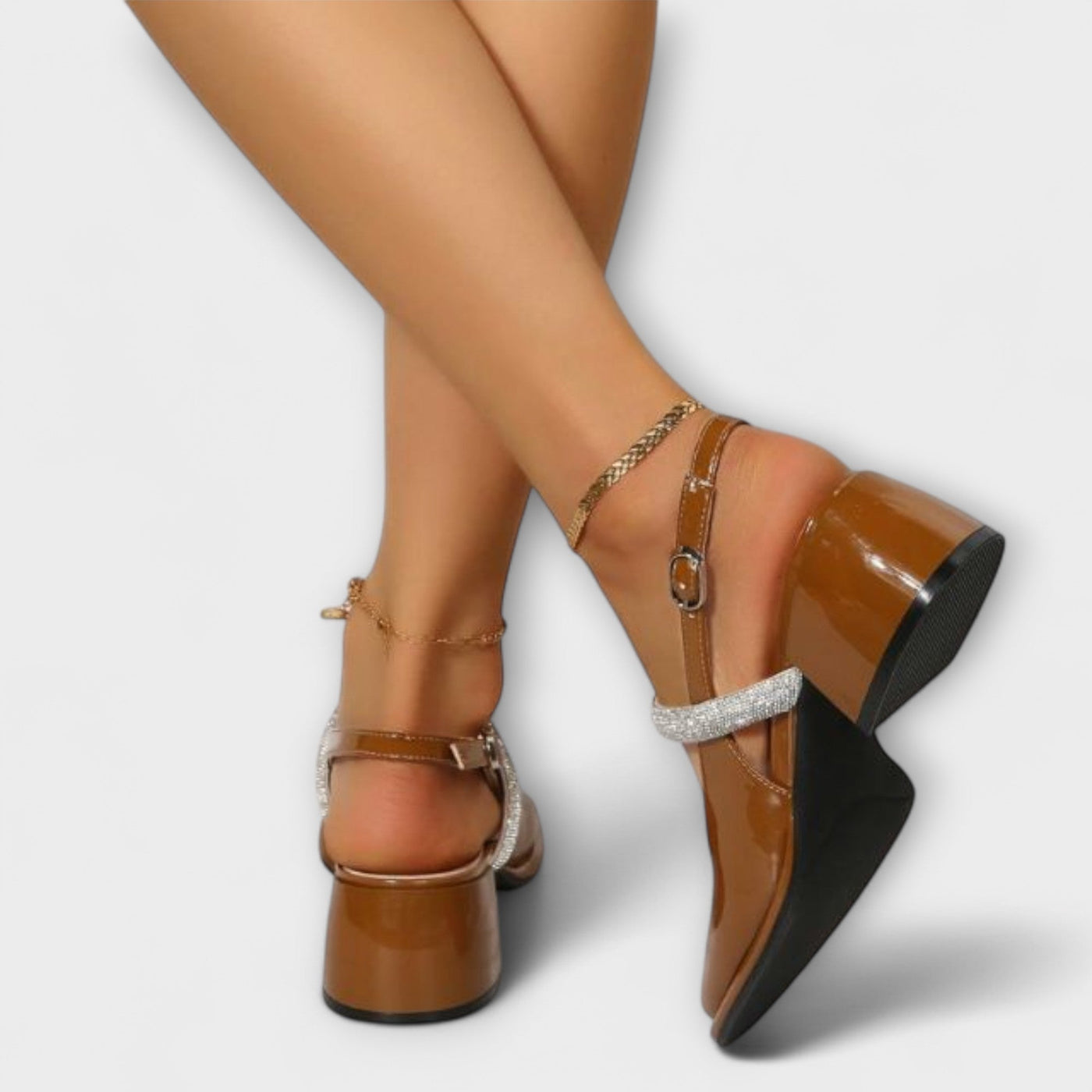 Nhycelle | Orthopedic Sandals