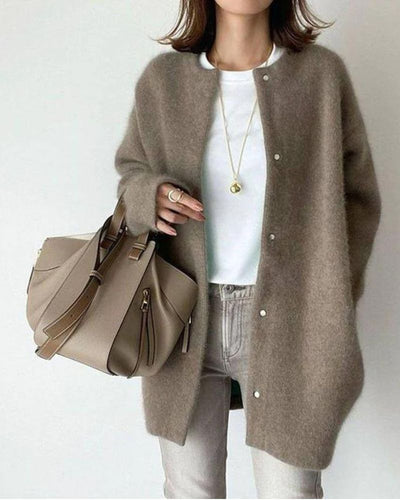 Women’s Cardigan – Oversized Fit – Plush Knit – Button Front – Medium Length Layering