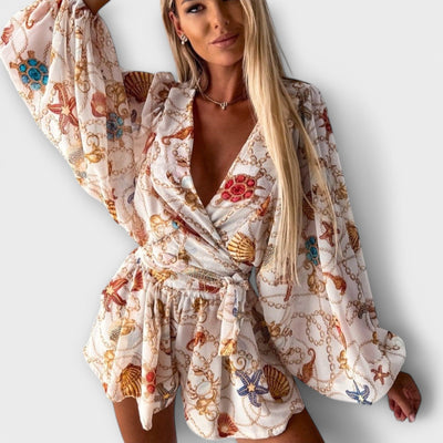 Cropped set with belt and long sleeves