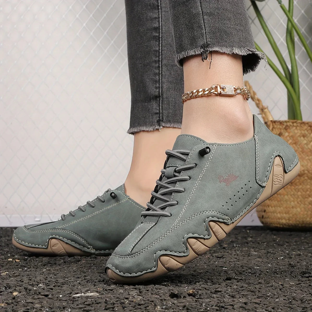 Ellie™ - Comfortable Slip-On Sneakers