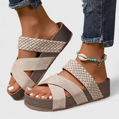 Novah | Orthopedic Sandals