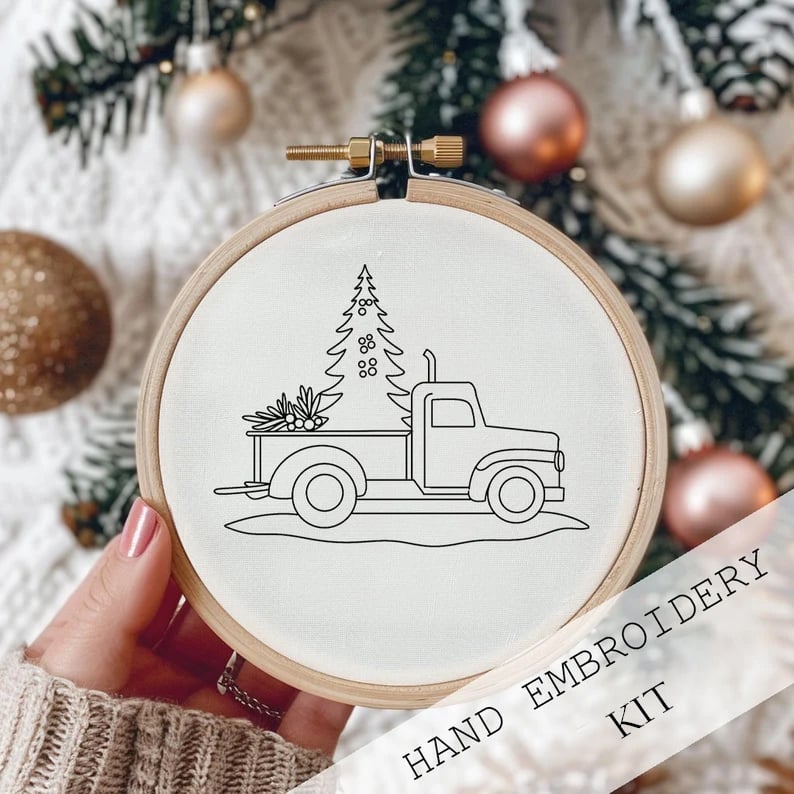 FrostVale™ Embroidery Kit — Transform Quiet Moments into Heartwarming Holiday Magic