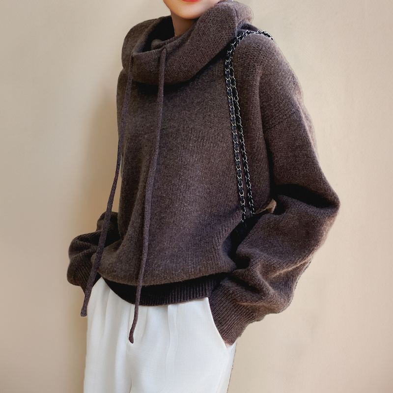 NORTHLINE STUDIO | Elegant Turtleneck Sweater