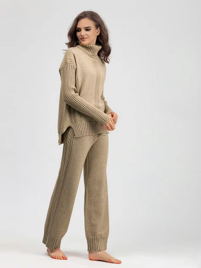 Scarlett™ - Stylish High-neck Pullover Sweater with Loose Pants Set