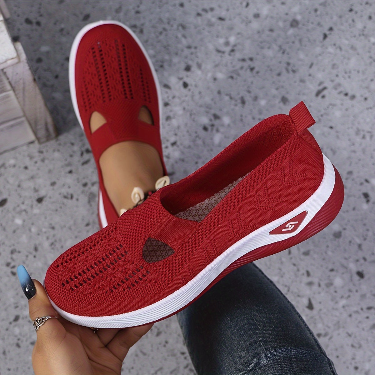 STRIDEKNIT™ - WOMEN'S SHOES WITH FLEXIBLE COMFORT