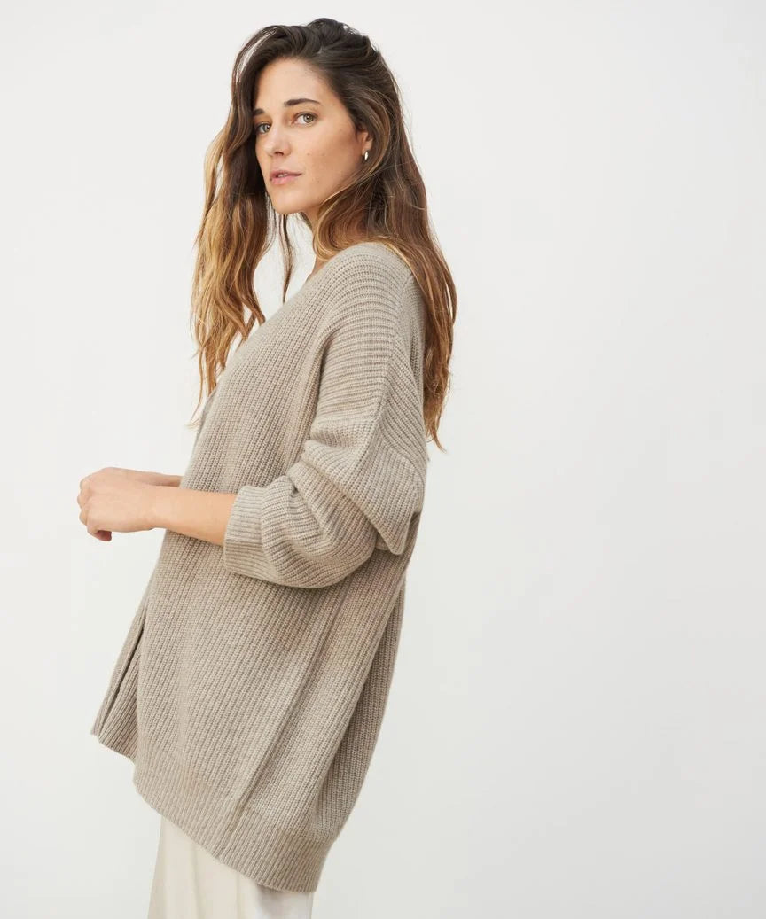 NORTHLINE STUDIO | Elegant Cardigan