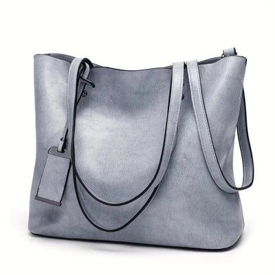 Elegant and versatile leather handbag
