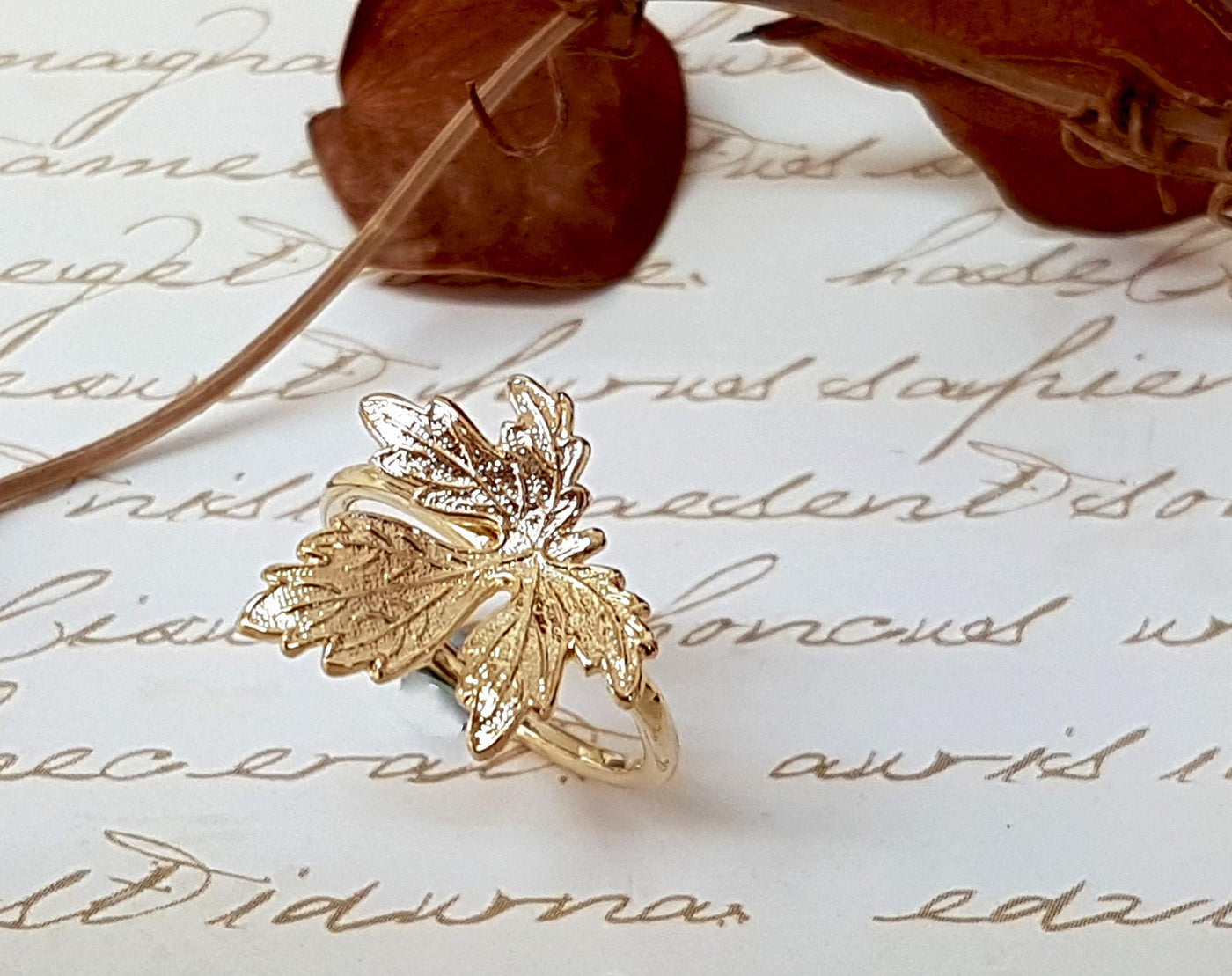 Dainty Gold Leaf Autumn Ring