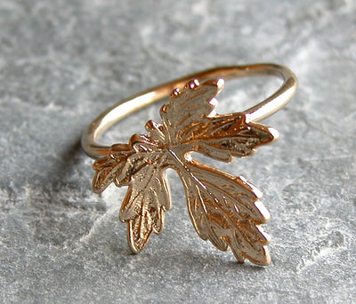 Dainty Gold Leaf Autumn Ring