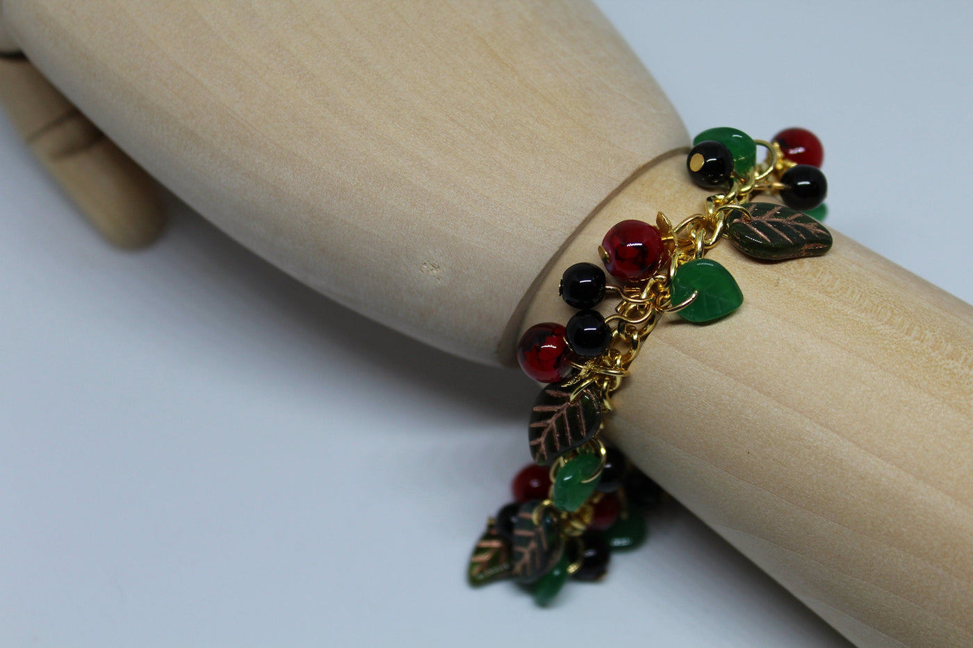 Berries Leaves Copper Beaded Bracelet