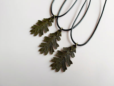 Bronze Oak Leaf Pendant Necklace
