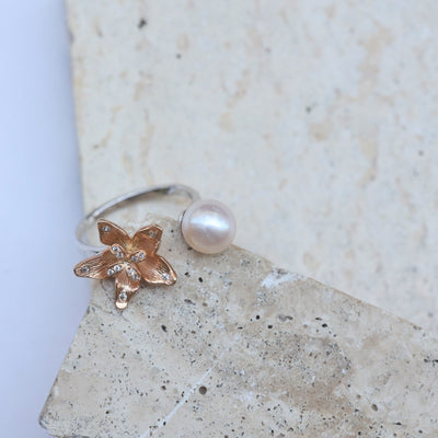 Gold Flower Feshwater Pearl Ring