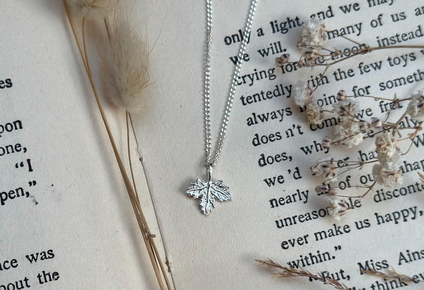 Silver Maple Leaf Dainty Necklace