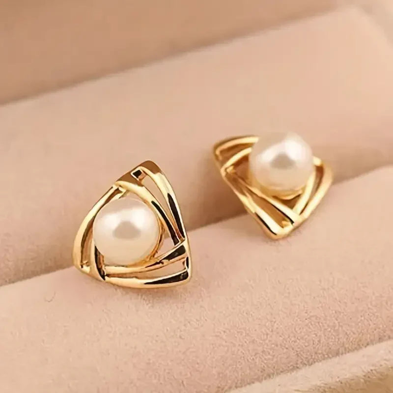 Exquisite Pearl and Gold Earrings | Gold 18k