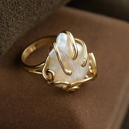 Inlaid Pearl Thin Gold Ring